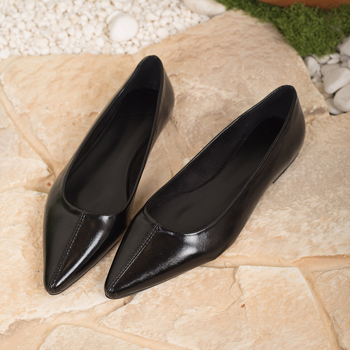 Women's Ballet Flats with Pointed Toe and Slip-On