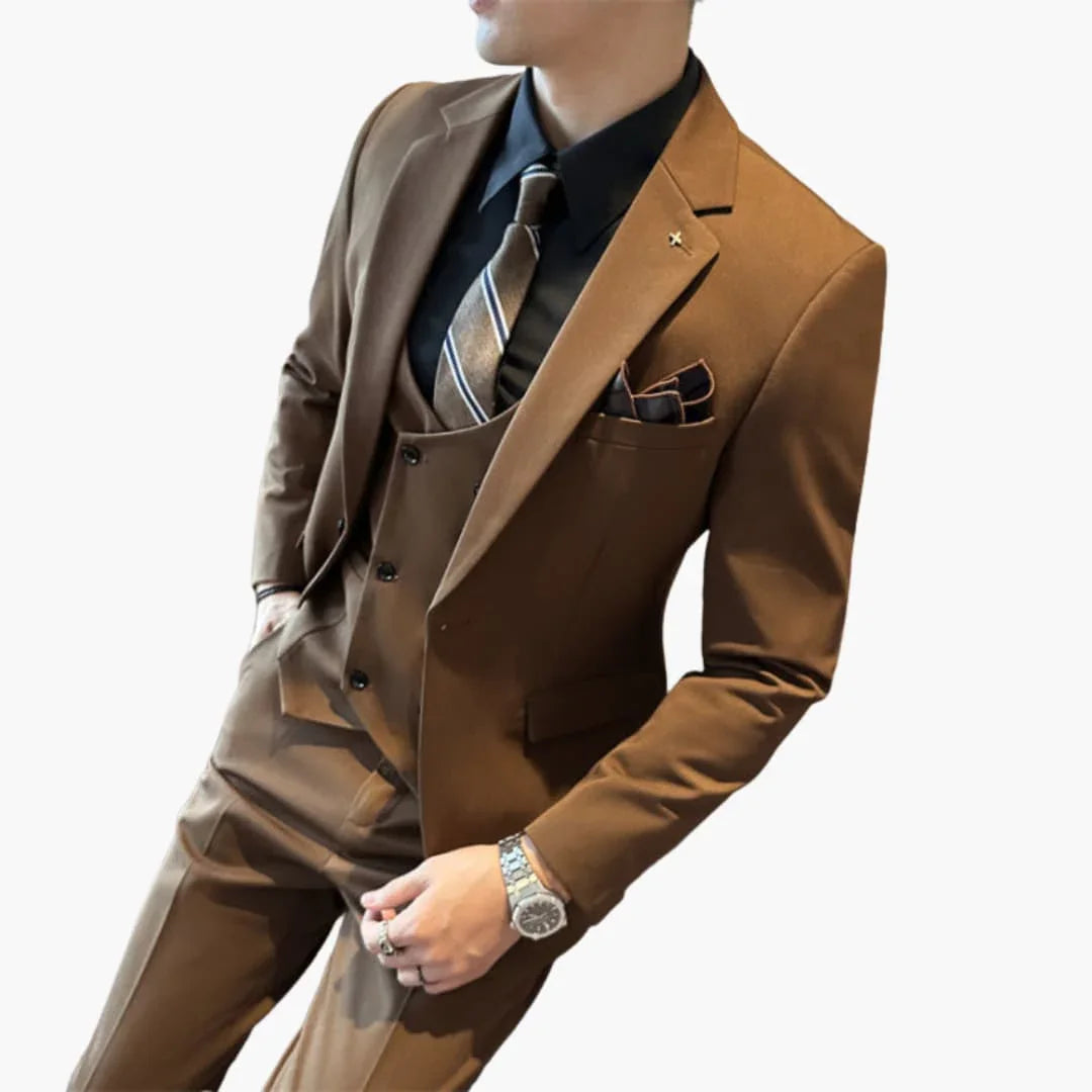 Bavane | Three-Piece Men's Suit with Button Closure and Notch Lapel