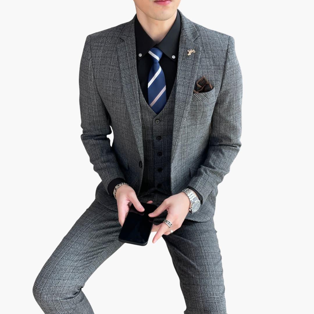 Men's Three-Piece Suit with Check Pattern for All Seasons