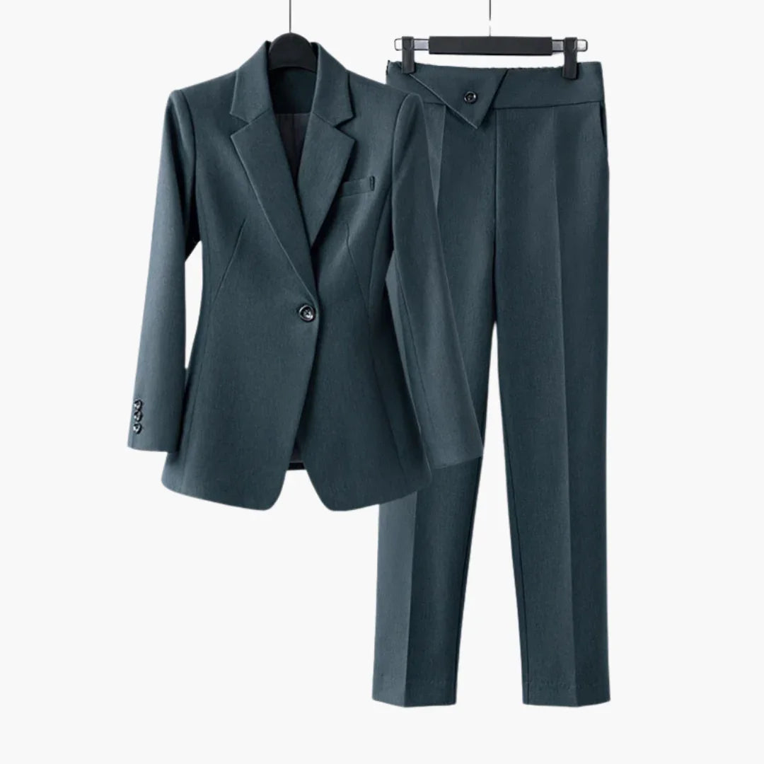 Bavane | Elegant Blazer Suit for Women - with Tailored Pants
