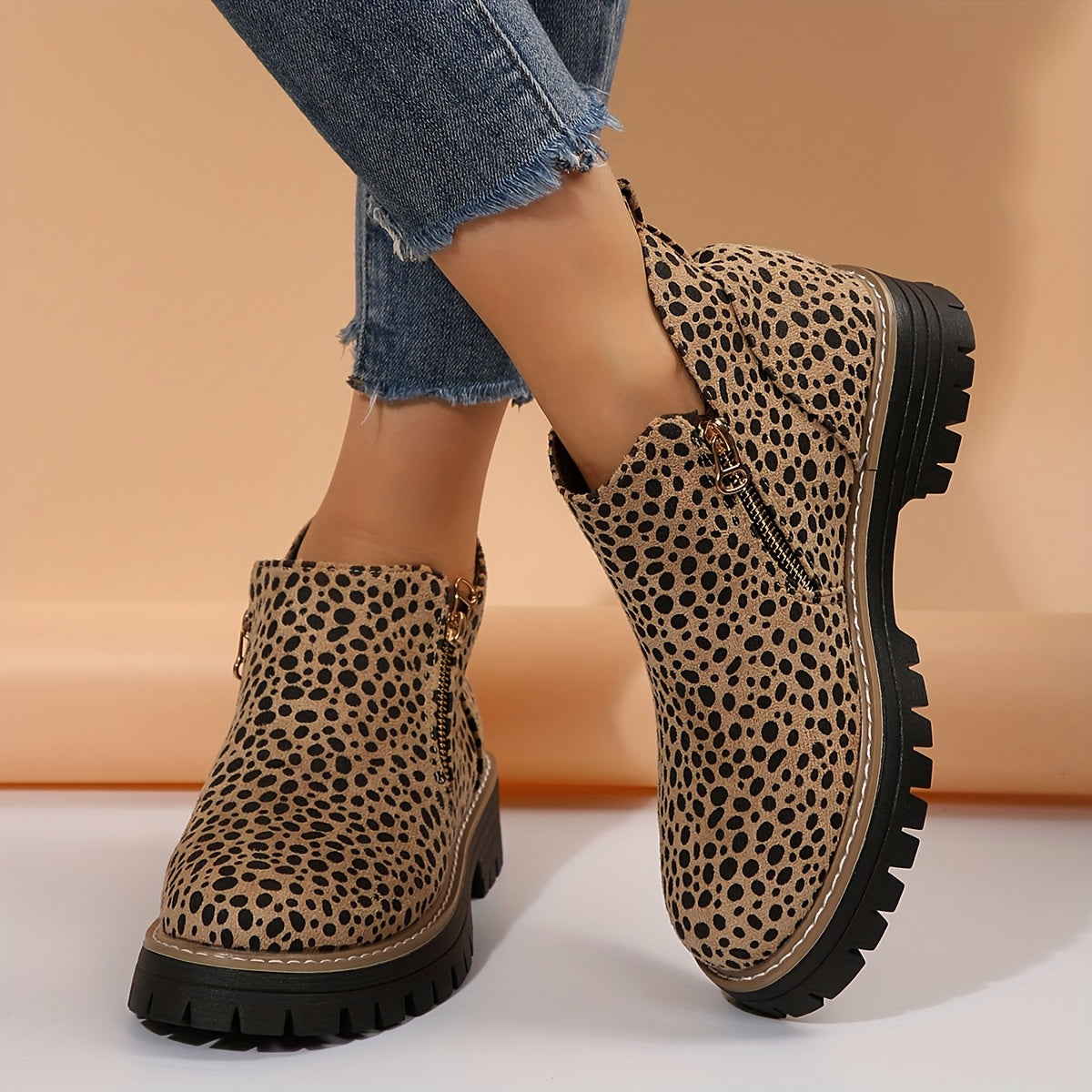 Raely | Orthopaedic Boots