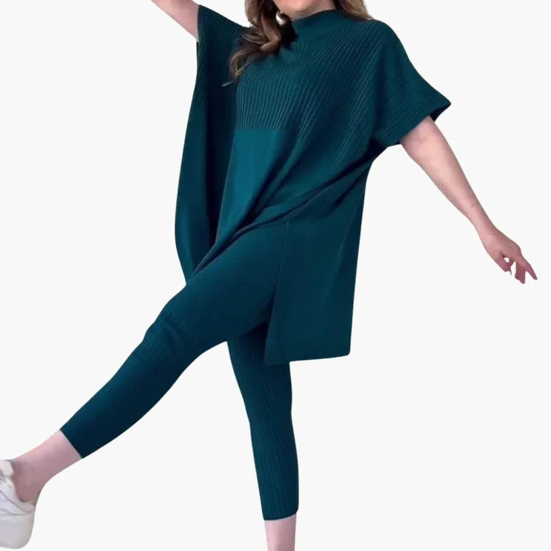 Two-Piece Knit Set for Women  Elegant and Comfortable Outfit