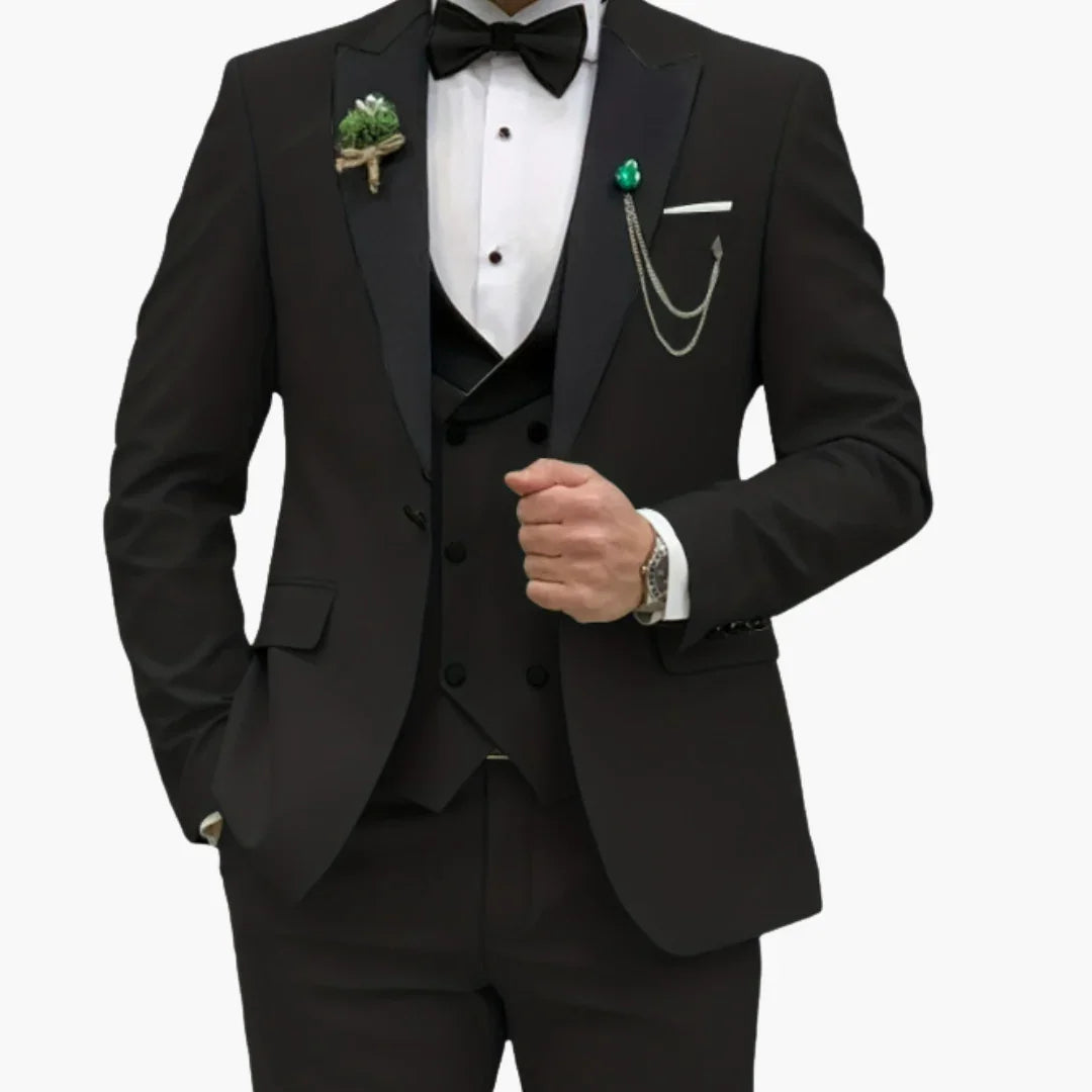 Stylish Slim Fit Suit - Modern Look for Men for Weddings