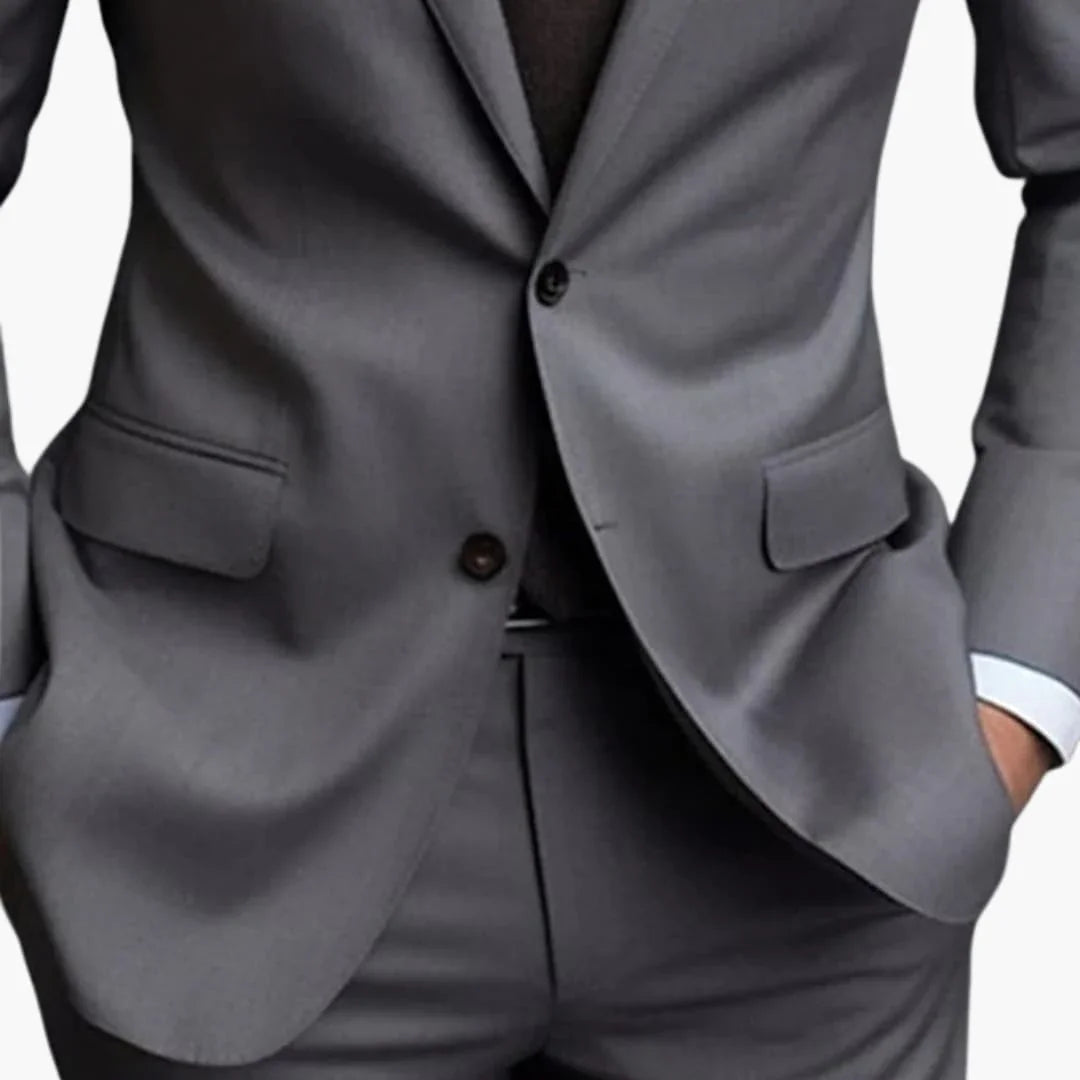 Men's Suit with Single-Breasted Blazer and Slim Fit