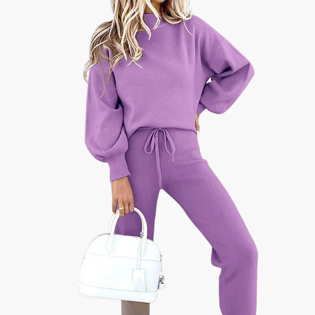 Two-Piece Jogging Suit for Women with High Collar