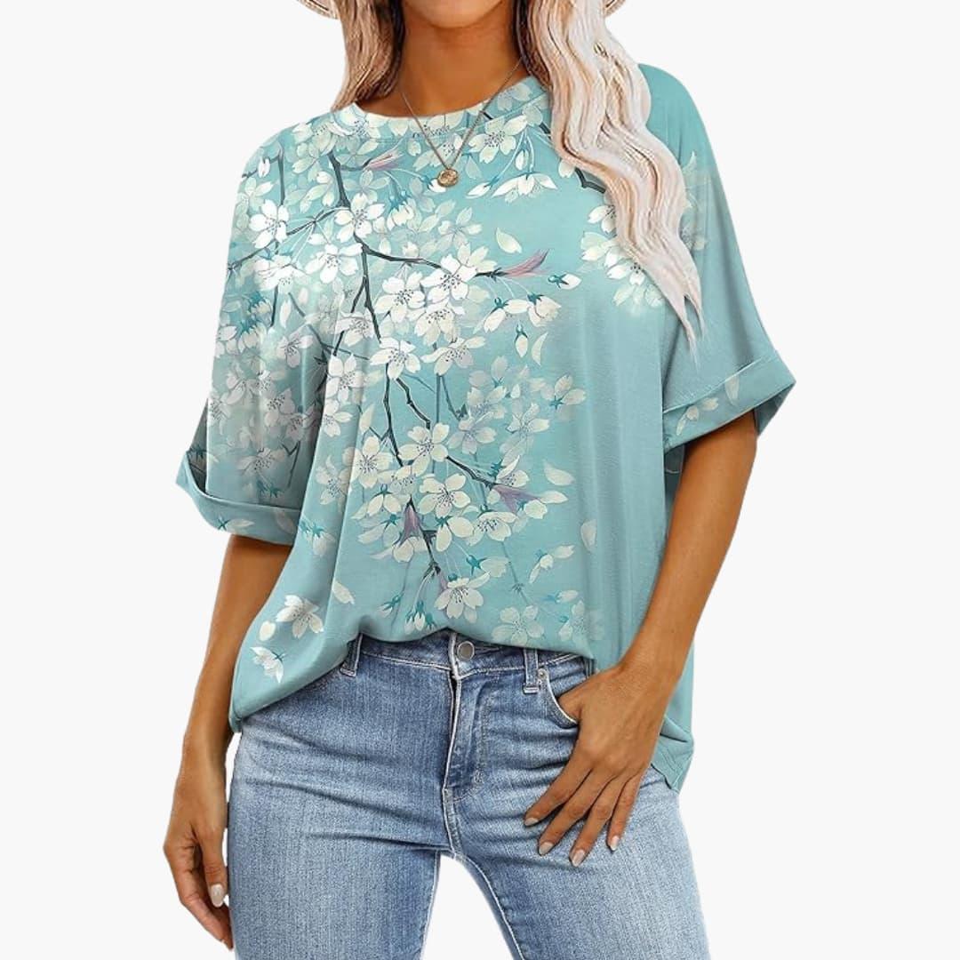 Women's Oversize T-Shirt with Round Neck and Short Sleeves