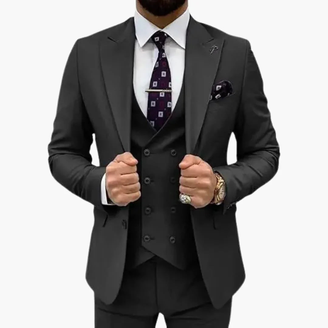 Men's Three-Piece Suit with Slim Fit for Every Season
