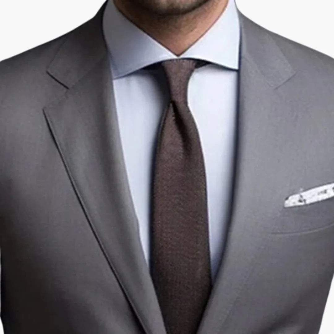 Men's Suit with Single-Breasted Blazer and Slim Fit