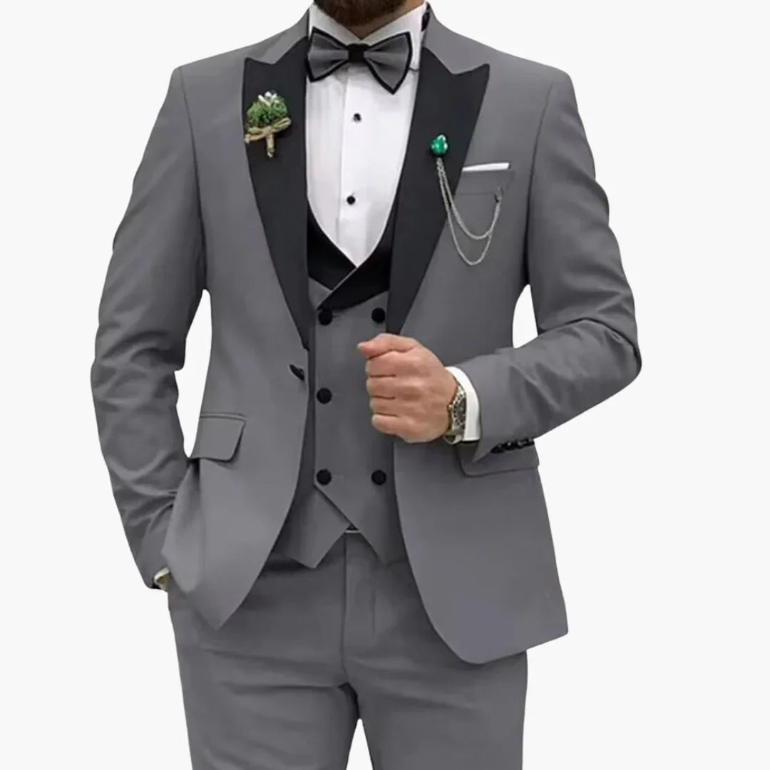 Stylish Slim Fit Suit - Modern Look for Men for Weddings