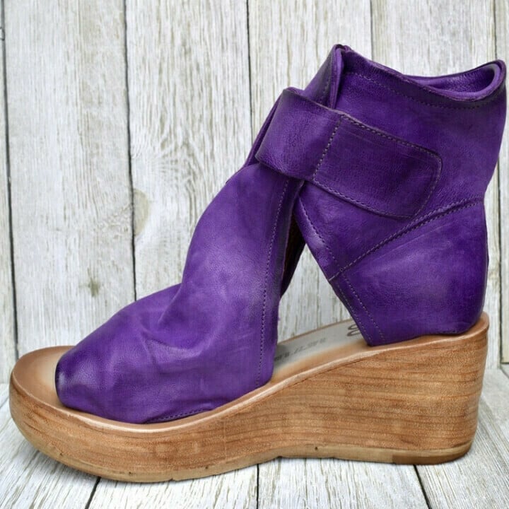 Womens Orthopedic Sandals with Wedge Sole and Buckle Closure