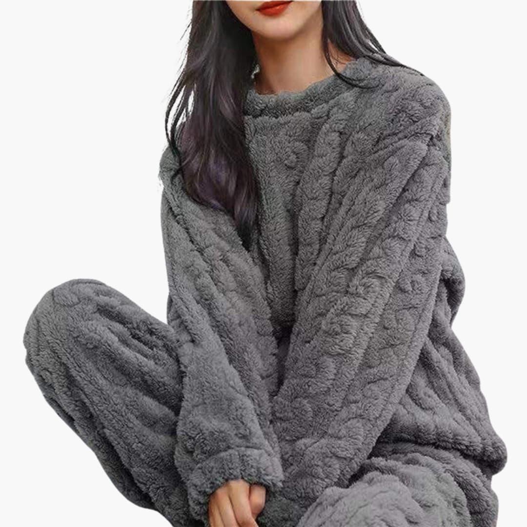Soft Fleece Pajama Set for Women - Cozy & Warm Comfort