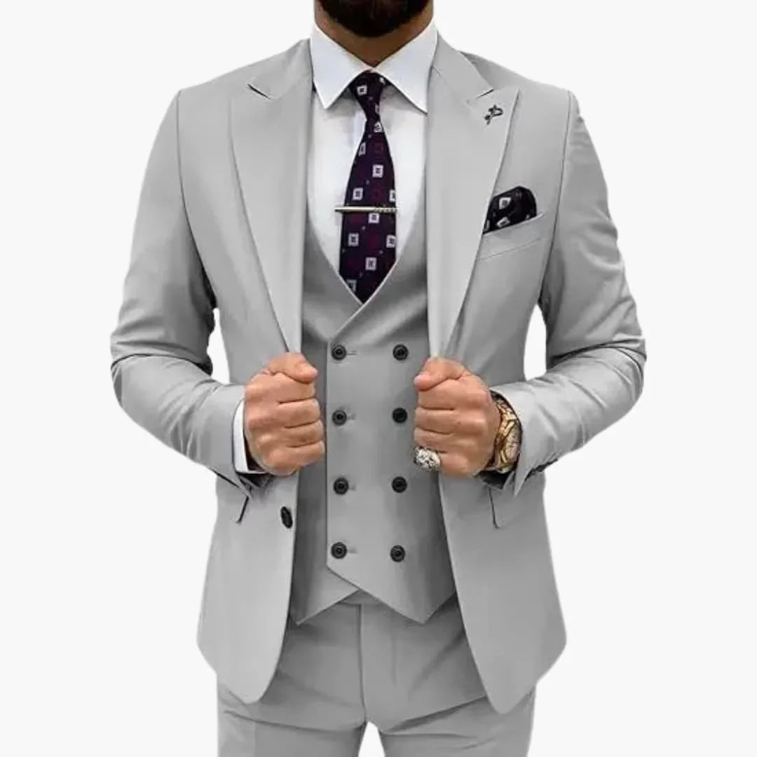 Men's Three-Piece Suit with Slim Fit for Every Season