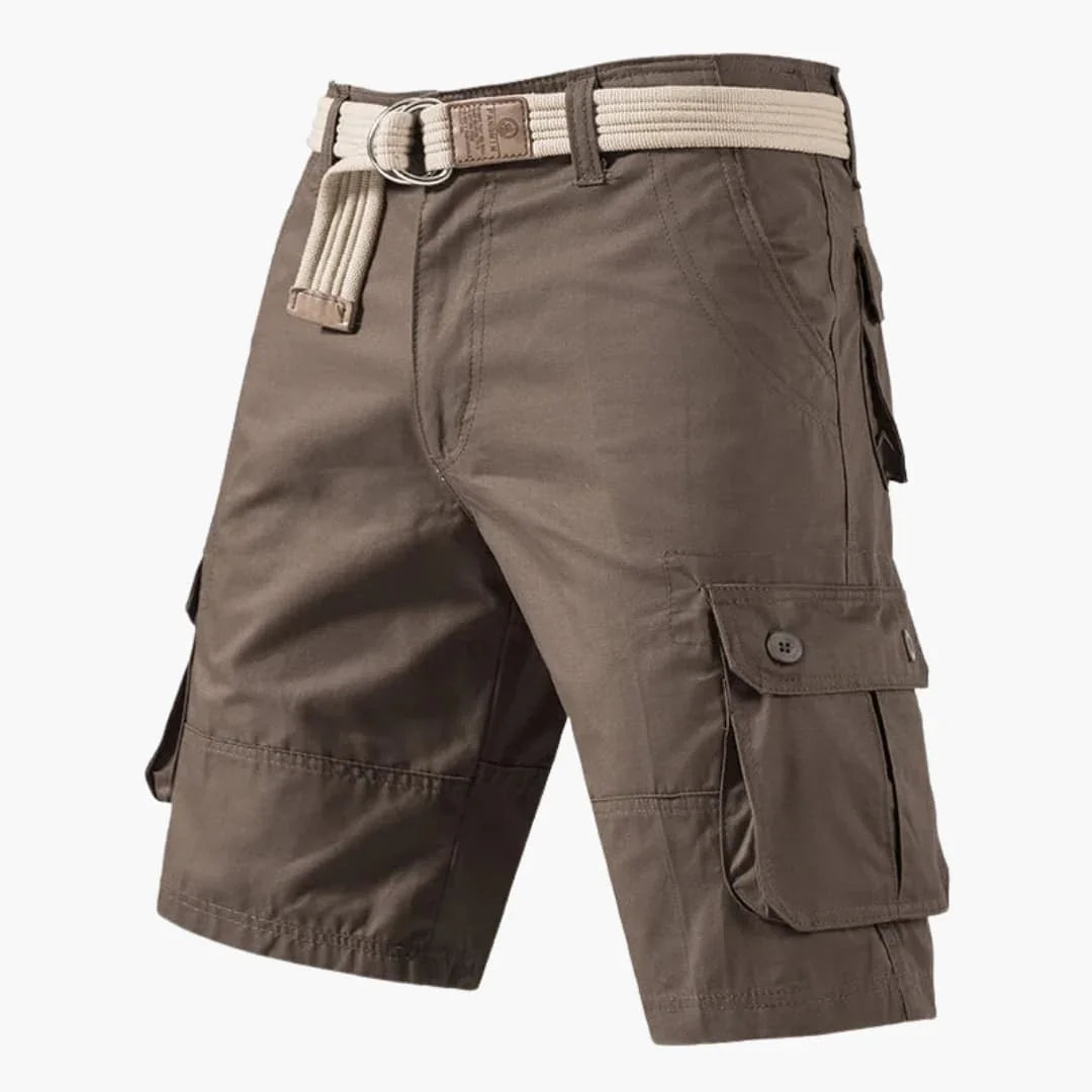 Cargo shorts with belt and pockets - for men in casual style