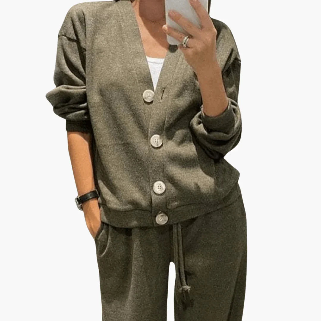 Loungewear Set for Women - Luxurious and Comfortable 2-Piece Outfit