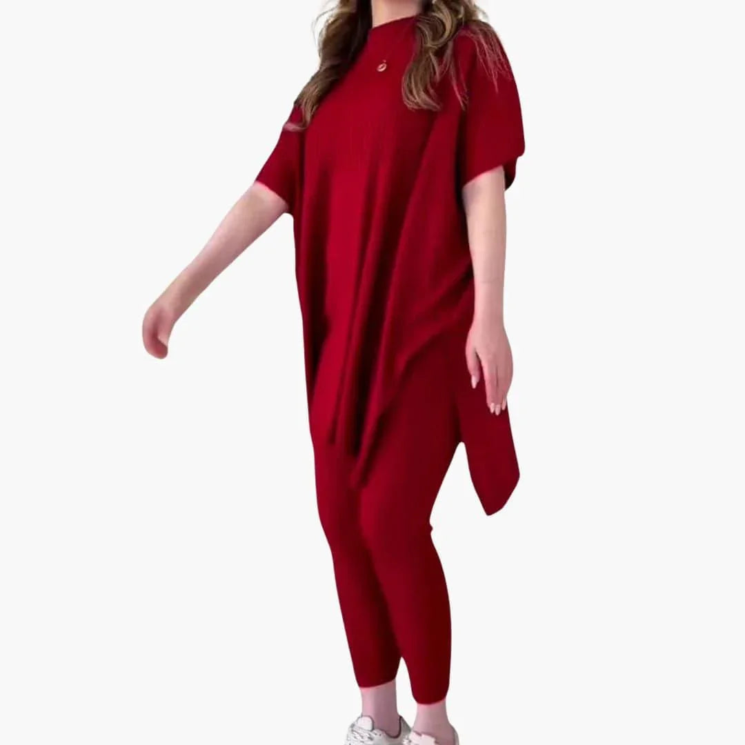 Two-Piece Knit Set for Women  Elegant and Comfortable Outfit