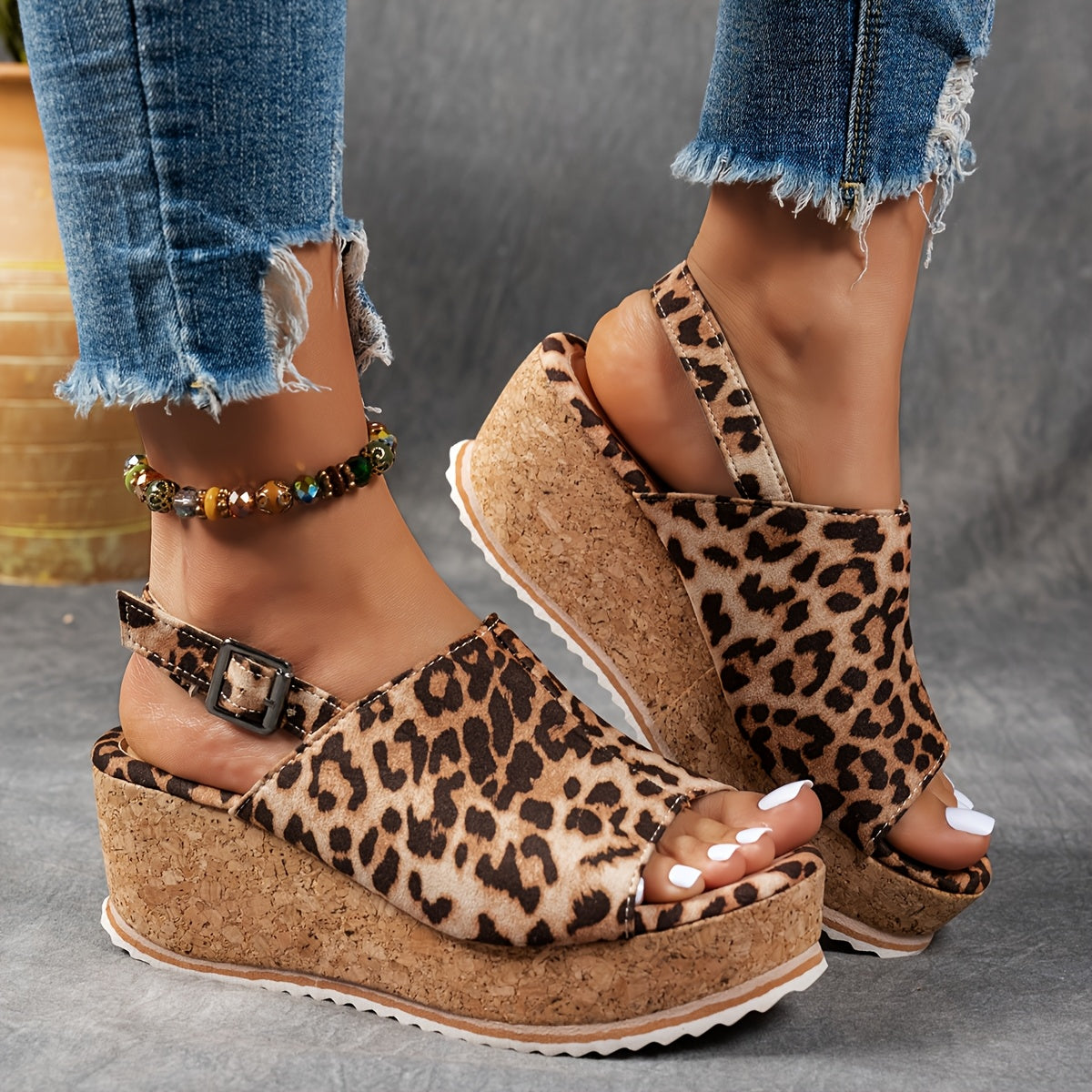 Women's Orthopedic Sandals with Platform Sole and Buckle Straps