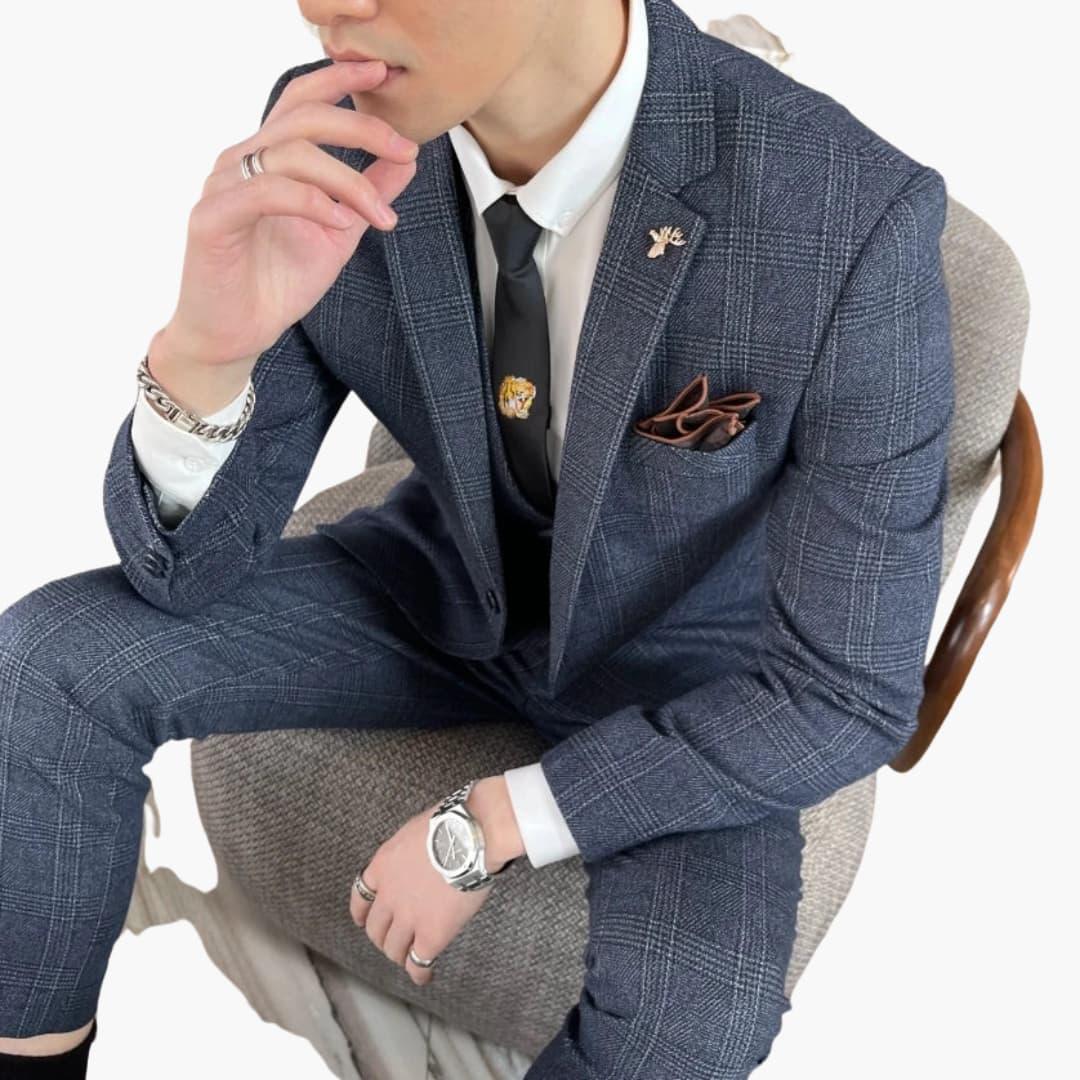 Men's Three-Piece Suit with Check Pattern for All Seasons