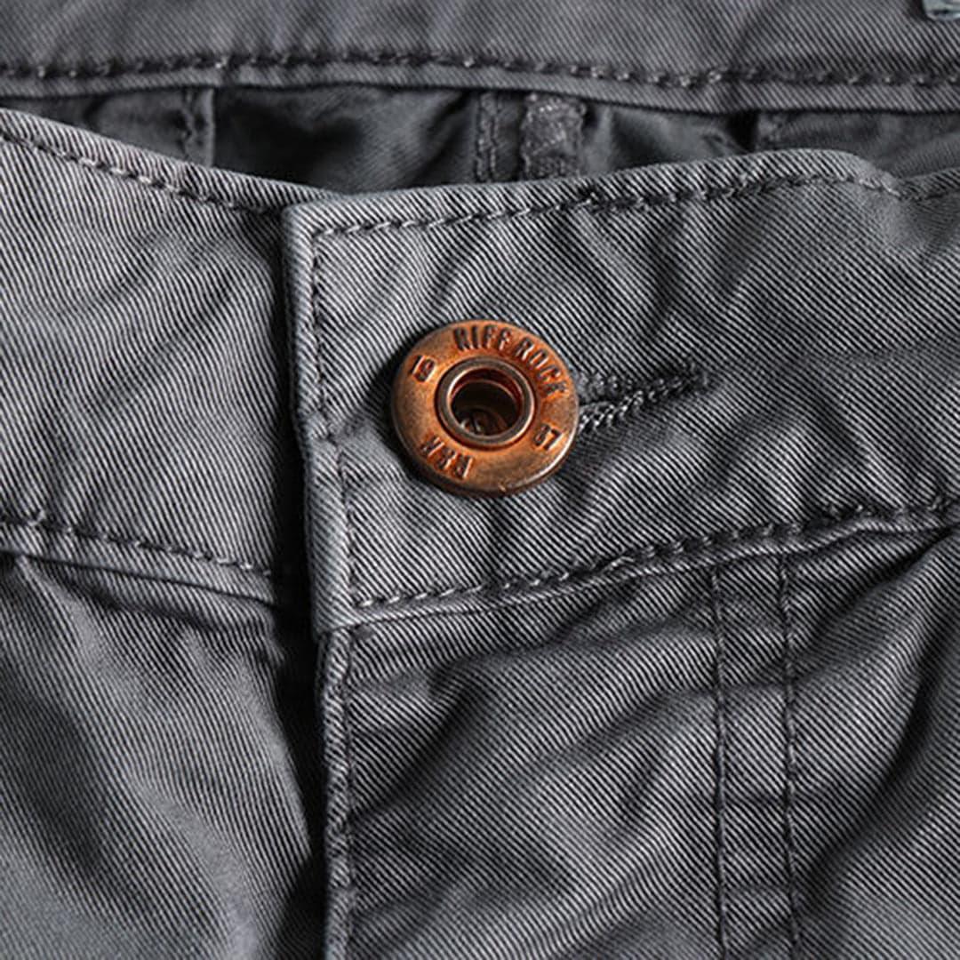 Men's shorts made of lightweight summer fabric with pockets and button closure