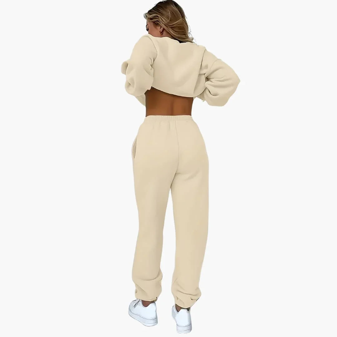 Women's Jogging Suit with Heart Print and Relaxed Fit