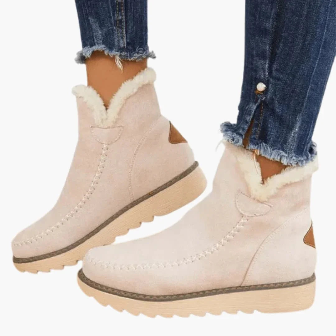 Bavane | Womens Winter Boots with Lacing and Profile Sole