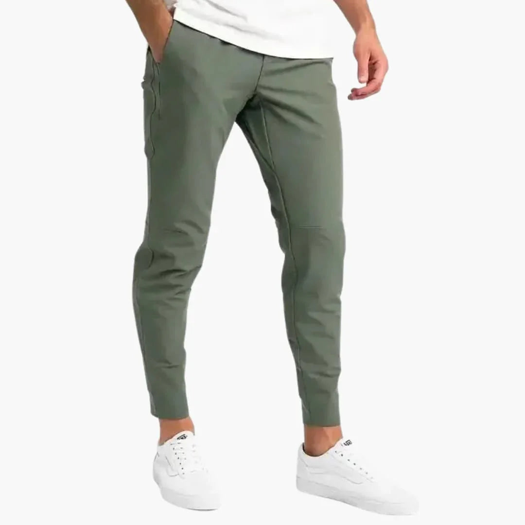 Men's Pants with Stretch Waistband and Tapered Legs