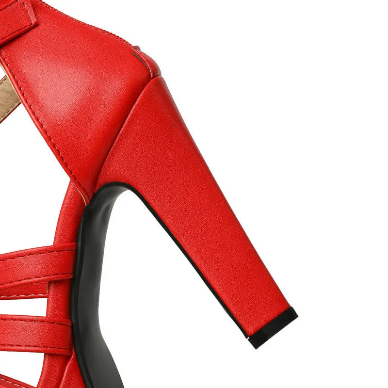 Women's Orthopedic Sandals with Platform Sole and Wide Straps