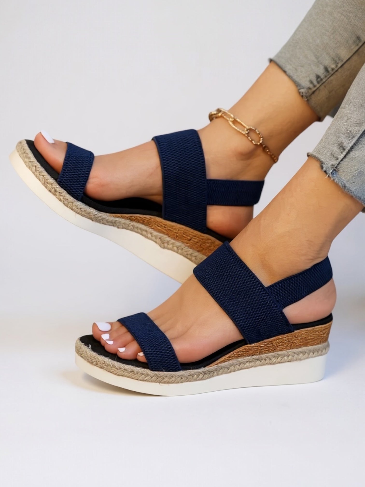 Women's Orthopedic Sandals with Platform Sole and Cushioned Insole