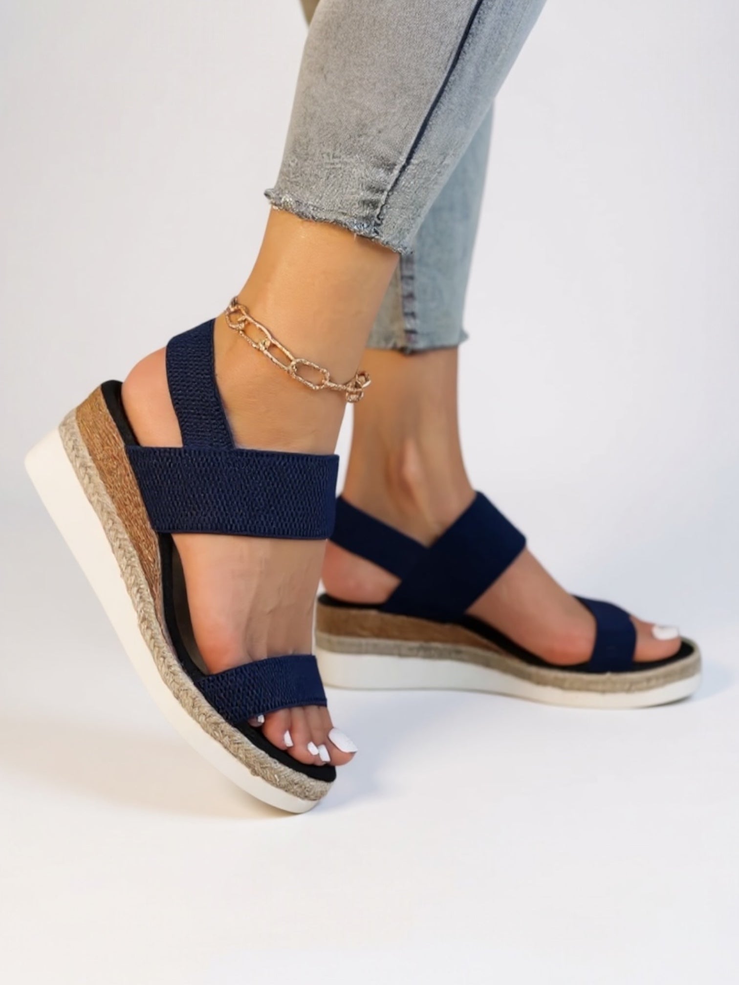 Women's Orthopedic Sandals with Platform Sole and Cushioned Insole