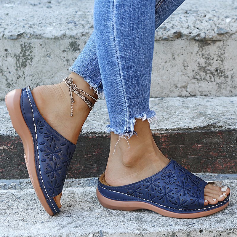 Women's Orthopedic Sandals with Arch Support and Adjustable Straps