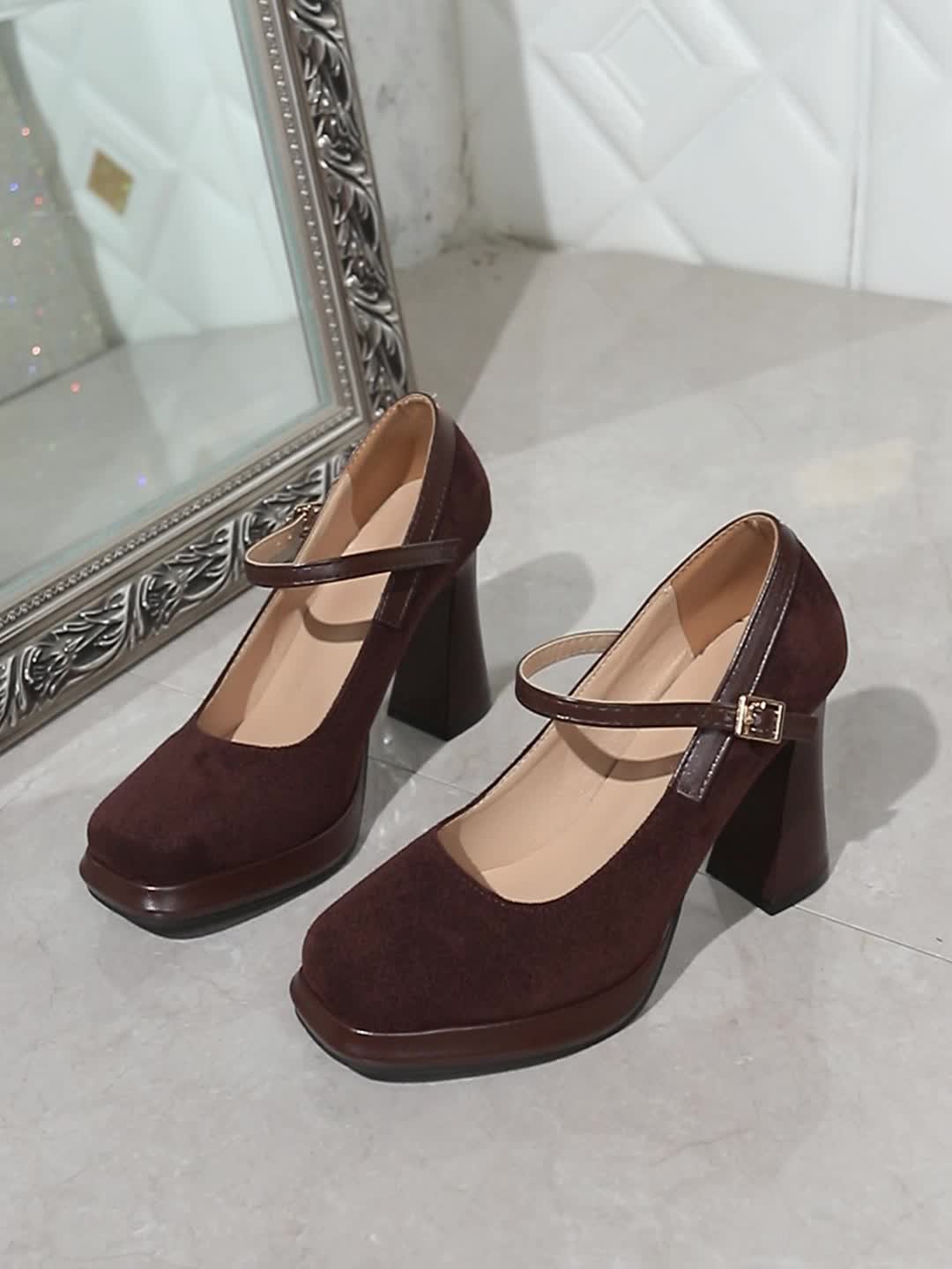 Women's Mary Jane Shoes with Platform Heel and Strap